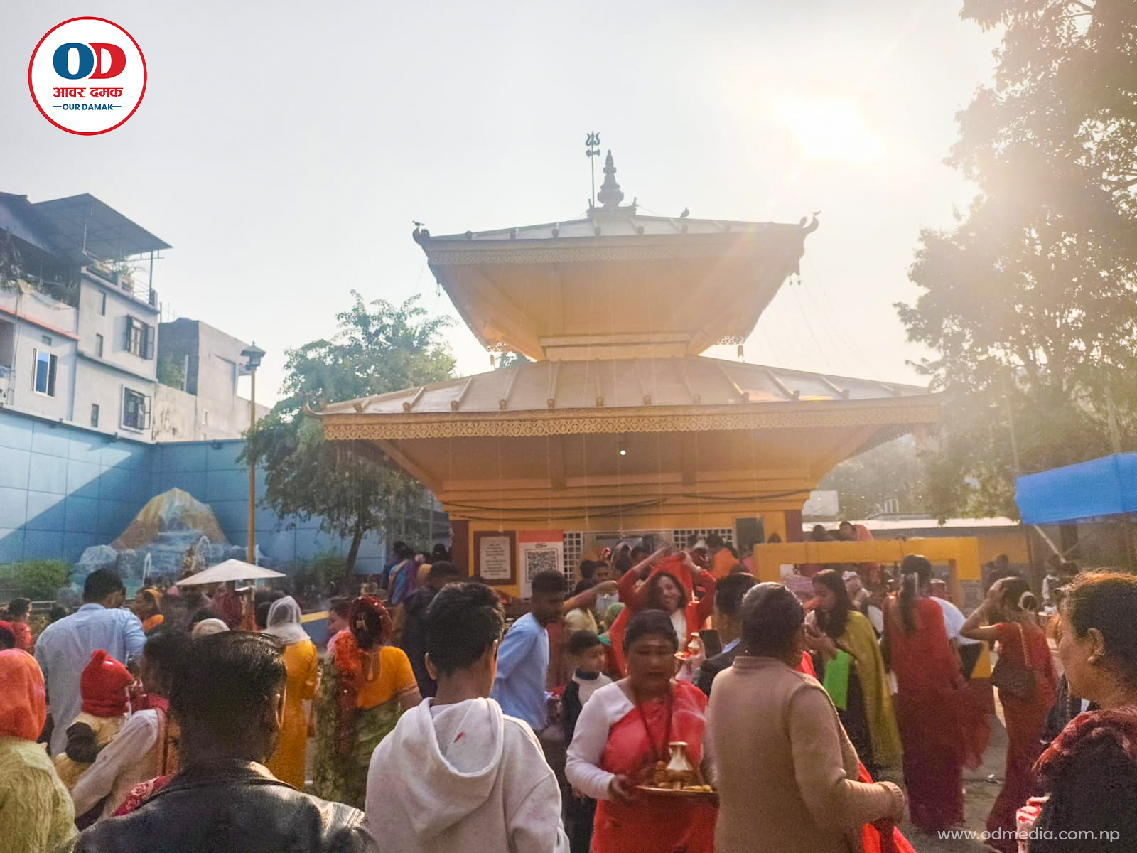 महाशिवरात्रि विशेष: दमकका शिवालयहरूमा भक्तजनको घुइँचो, पशुपति मन्दिरमा विशेष रौनक